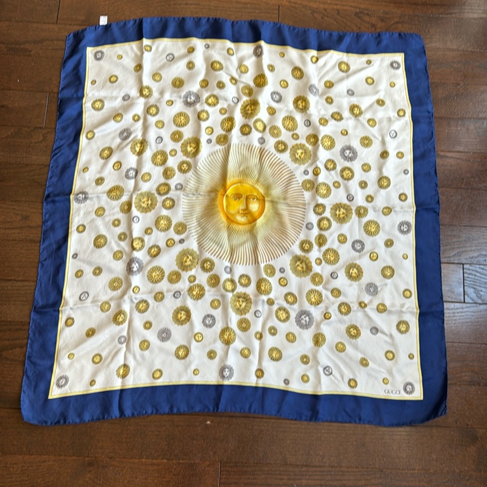 Gucci silk scarf